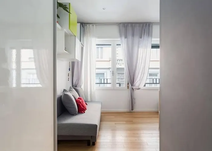 Delizioso Bilocale In Bocconi - Porta Romana Appartement *